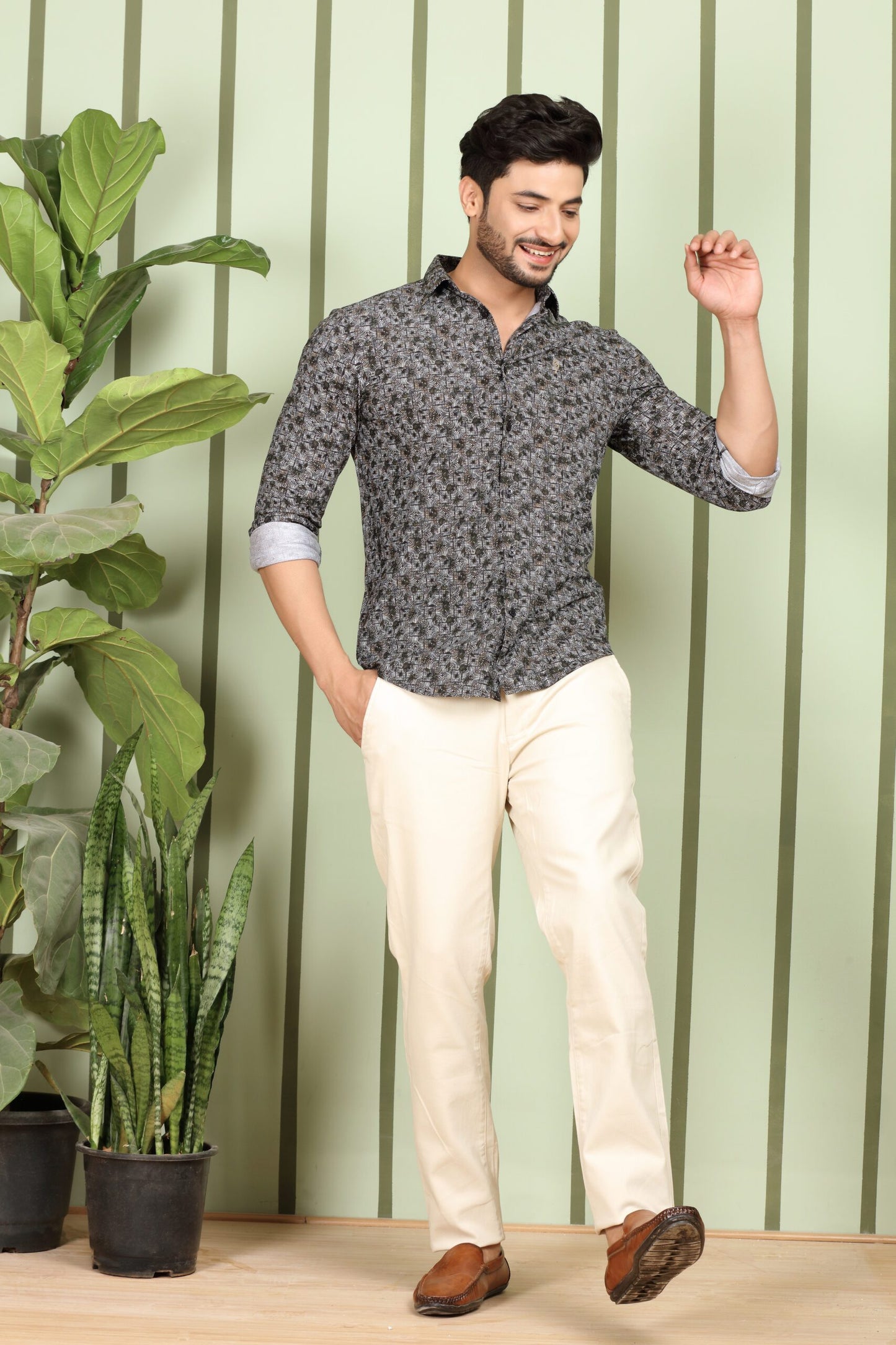 Premium Concentric Star Print Shirt